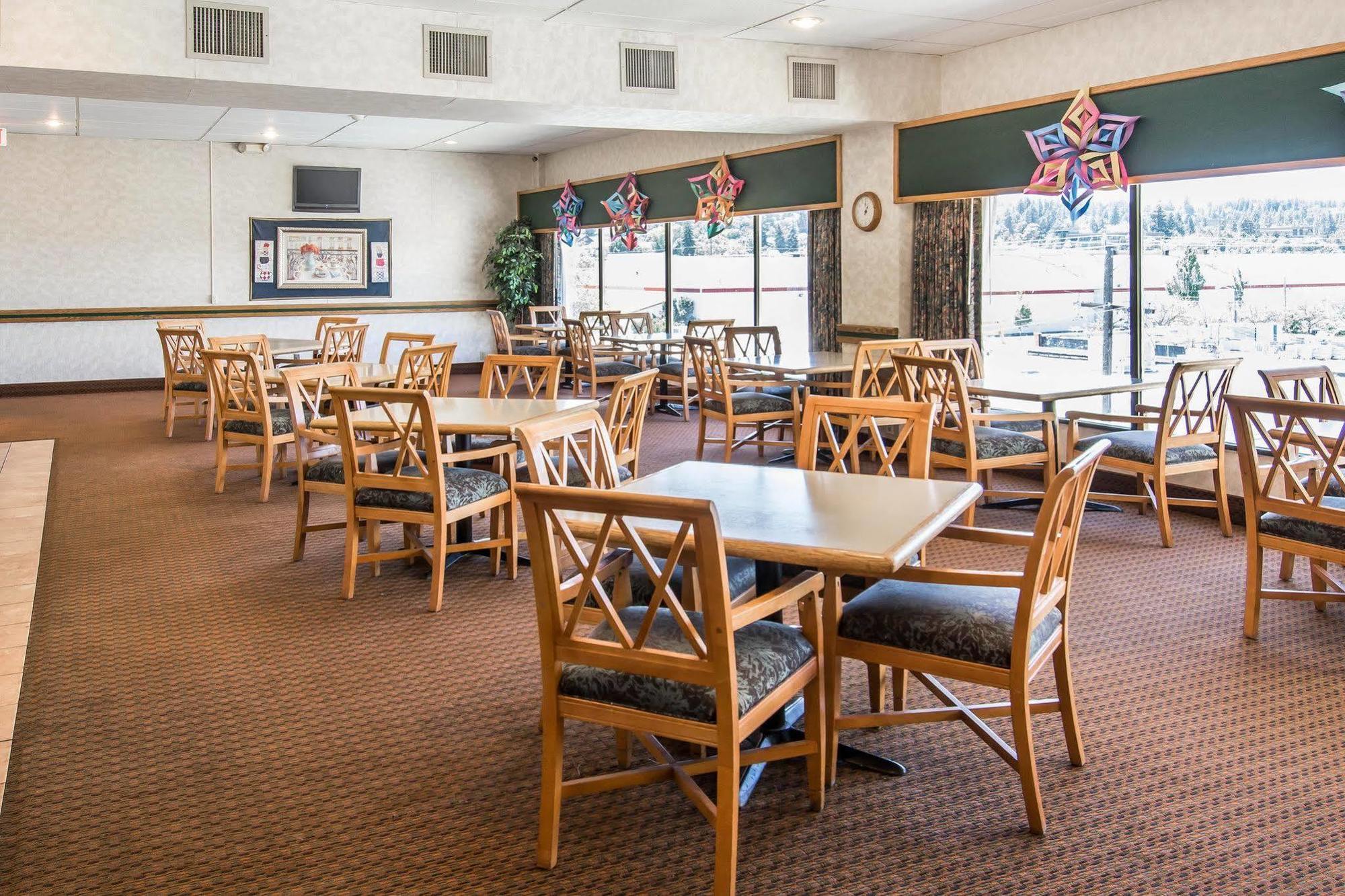 Ramada By Wyndham Downtown Spokane Ngoại thất bức ảnh