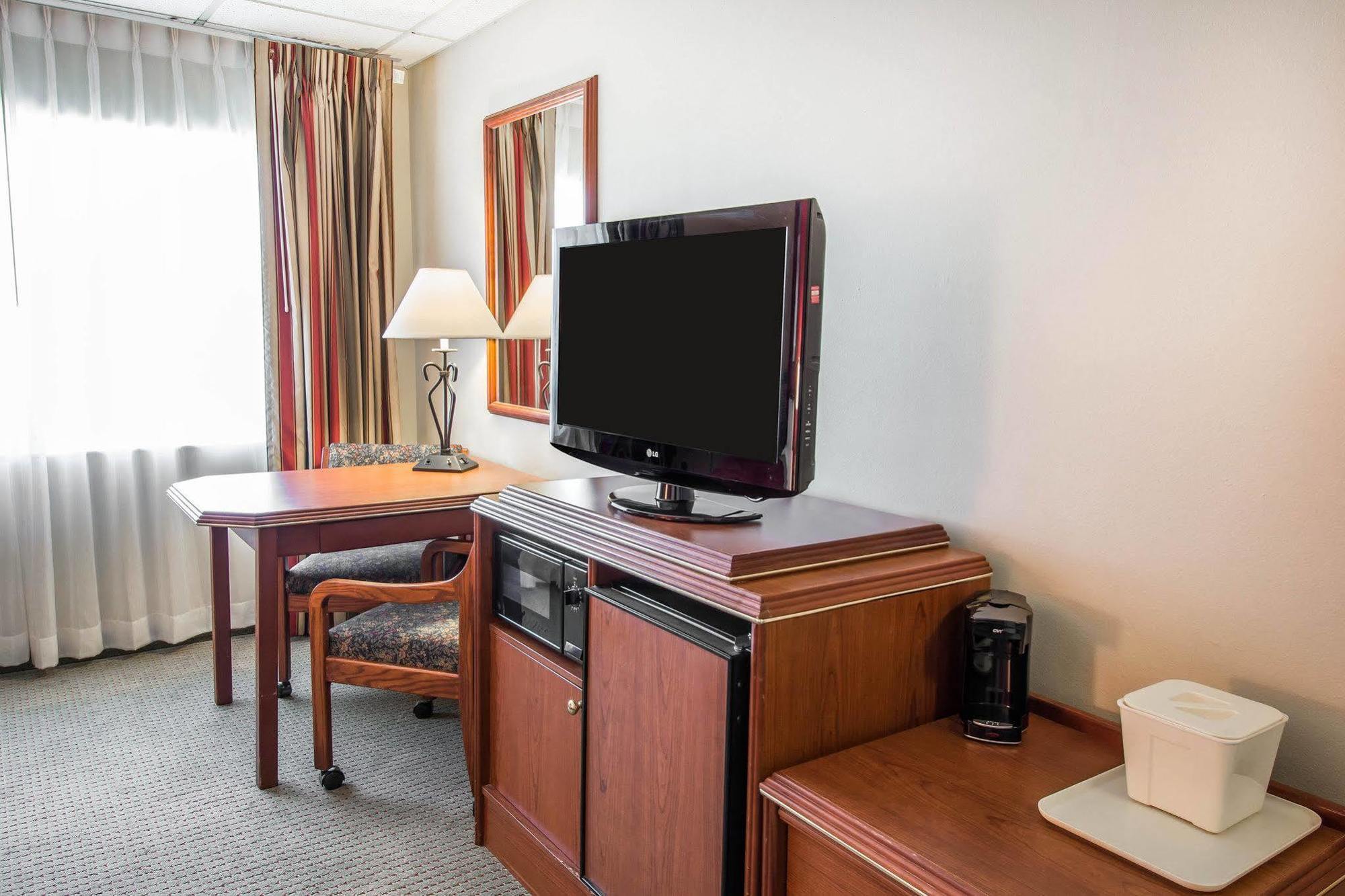 Ramada By Wyndham Downtown Spokane Ngoại thất bức ảnh