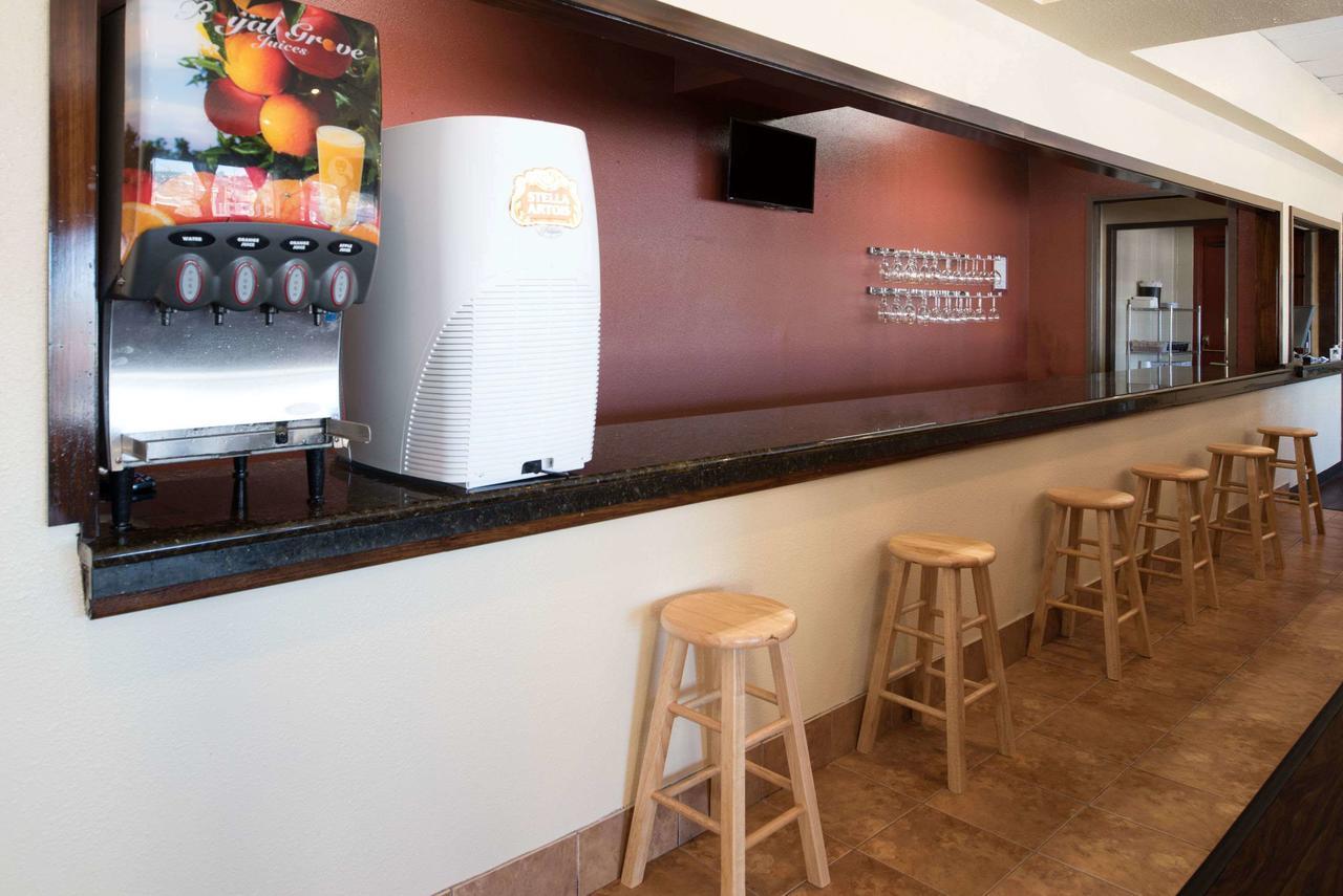 Ramada By Wyndham Downtown Spokane Ngoại thất bức ảnh