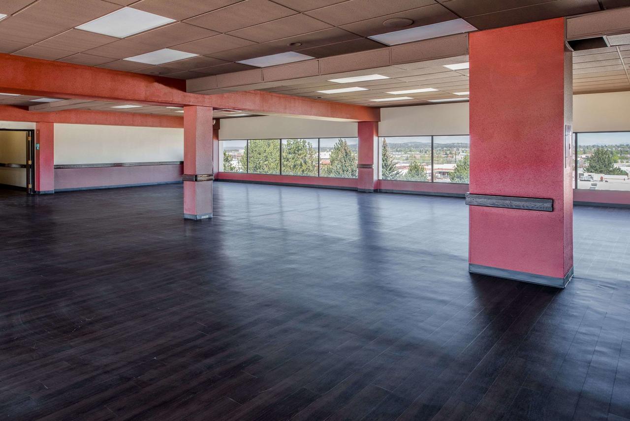 Ramada By Wyndham Downtown Spokane Ngoại thất bức ảnh