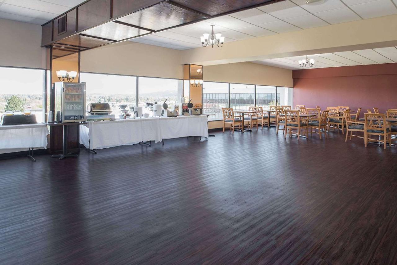 Ramada By Wyndham Downtown Spokane Ngoại thất bức ảnh